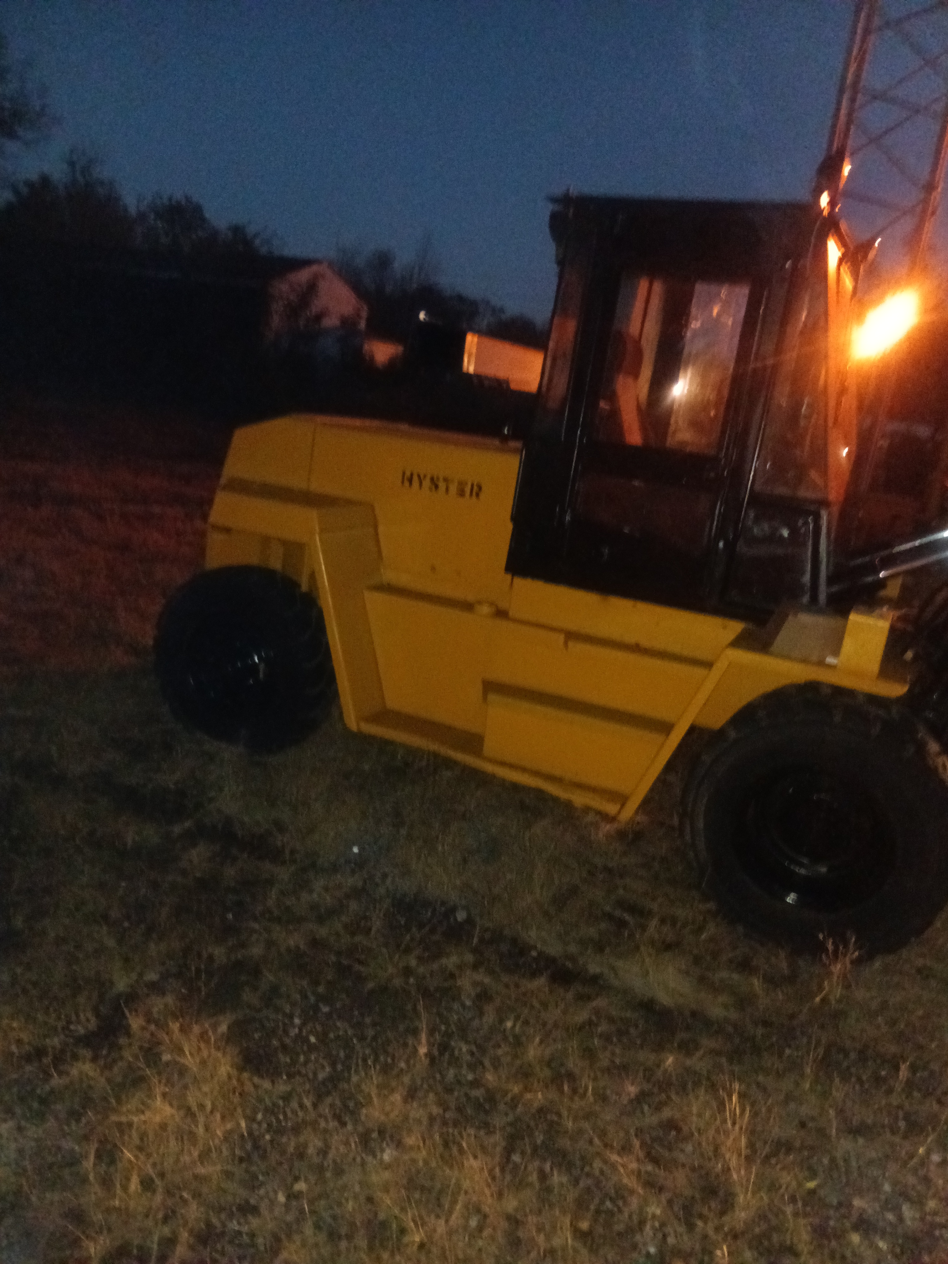 Hyster Forklift product photo 3